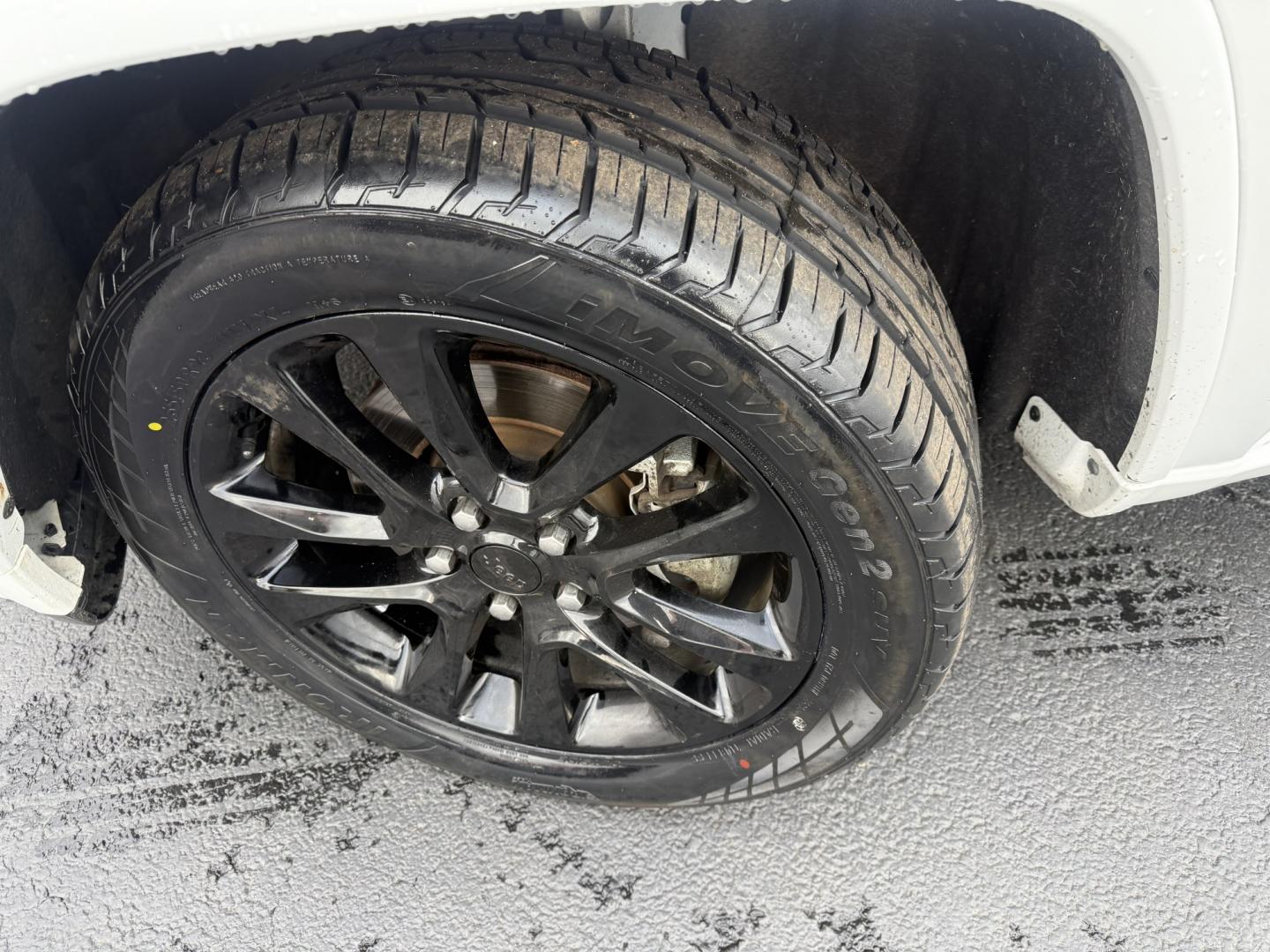 2022 White /Black Jeep Grand Cherokee Laredo X 4WD (1C4RJFAG1NC) with an 3.6L V6 DOHC 24V engine, Automatic transmission, located at 547 E. Main St., Orwell, OH, 44076, (440) 437-5893, 41.535435, -80.847855 - 2022 Jeep Grand Cherokee WK Laredo X 4WD – One-Owner, Fresh Tires, and Everyday Capability This 2022 Jeep Grand Cherokee Laredo X 4WD is the kind of midsize SUV most people actually use. Finished in Bright White Clear Coat on black 20" aluminum wheels, with LED daytime running lights and dusk-sen- Photo#34