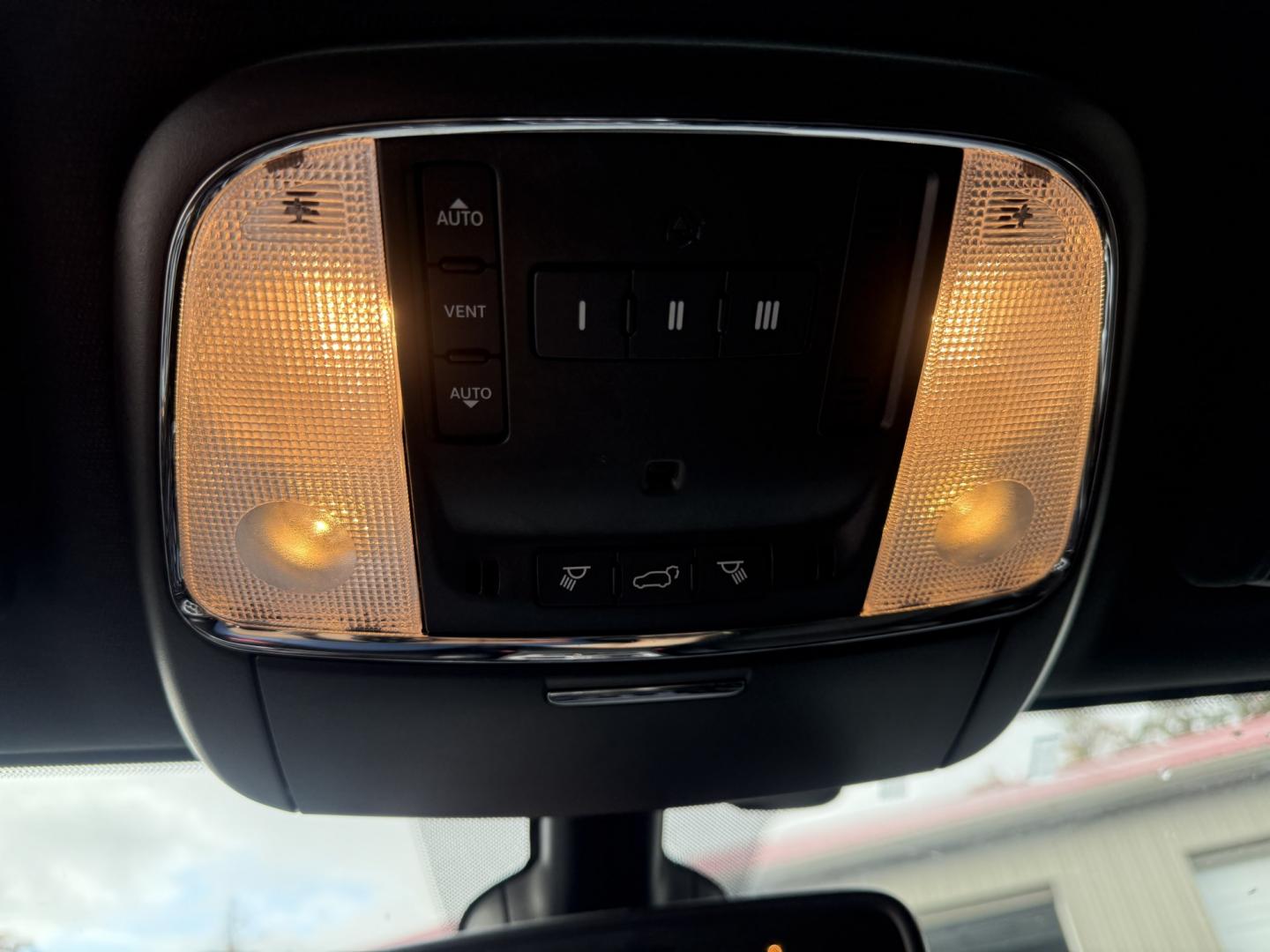 2022 White /Black Jeep Grand Cherokee Laredo X 4WD (1C4RJFAG1NC) with an 3.6L V6 DOHC 24V engine, Automatic transmission, located at 547 E. Main St., Orwell, OH, 44076, (440) 437-5893, 41.535435, -80.847855 - 2022 Jeep Grand Cherokee WK Laredo X 4WD – One-Owner, Fresh Tires, and Everyday Capability This 2022 Jeep Grand Cherokee Laredo X 4WD is the kind of midsize SUV most people actually use. Finished in Bright White Clear Coat on black 20" aluminum wheels, with LED daytime running lights and dusk-sen- Photo#38