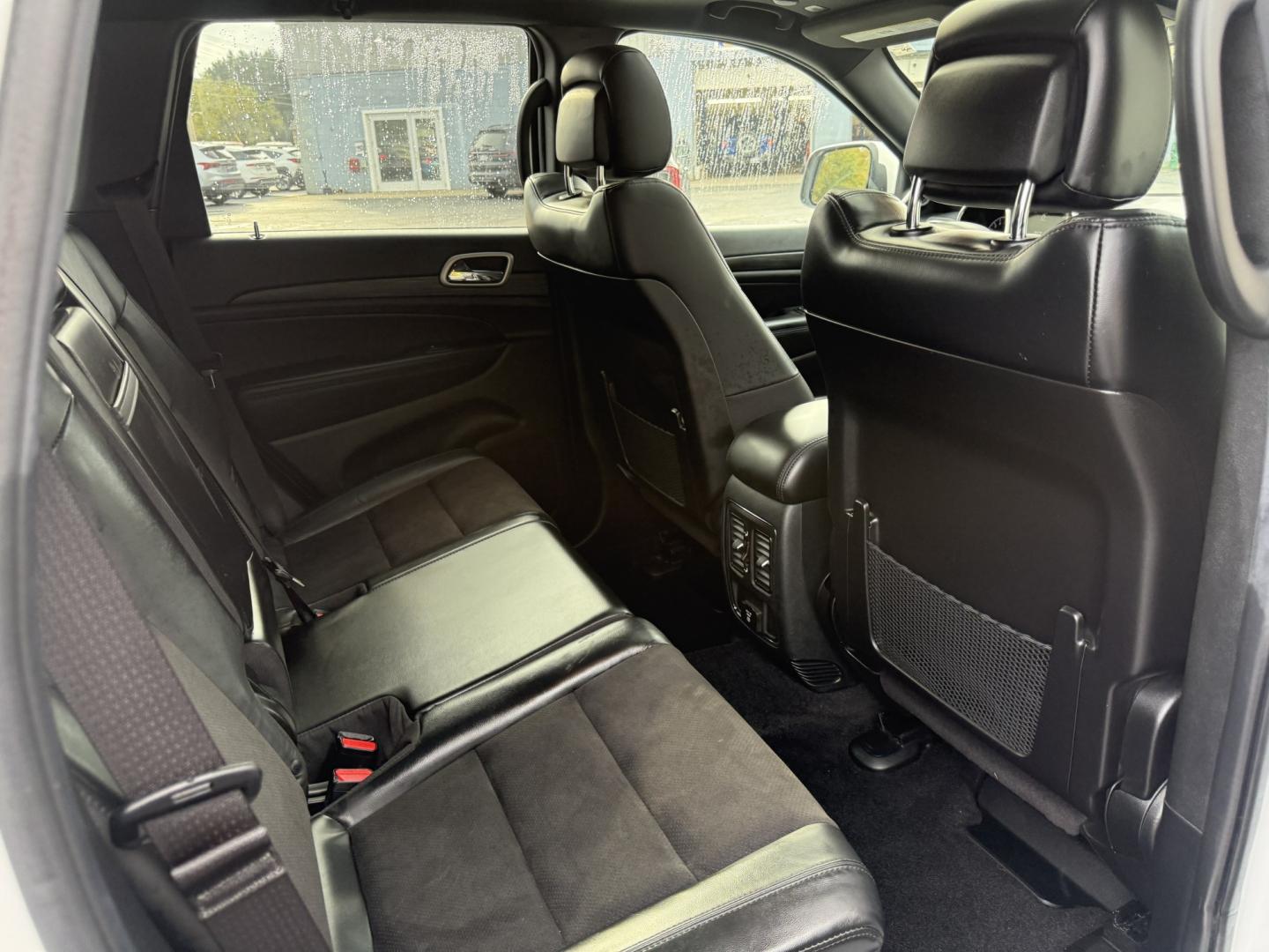 2022 White /Black Jeep Grand Cherokee Laredo X 4WD (1C4RJFAG1NC) with an 3.6L V6 DOHC 24V engine, Automatic transmission, located at 547 E. Main St., Orwell, OH, 44076, (440) 437-5893, 41.535435, -80.847855 - 2022 Jeep Grand Cherokee WK Laredo X 4WD – One-Owner, Fresh Tires, and Everyday Capability This 2022 Jeep Grand Cherokee Laredo X 4WD is the kind of midsize SUV most people actually use. Finished in Bright White Clear Coat on black 20" aluminum wheels, with LED daytime running lights and dusk-sen- Photo#40