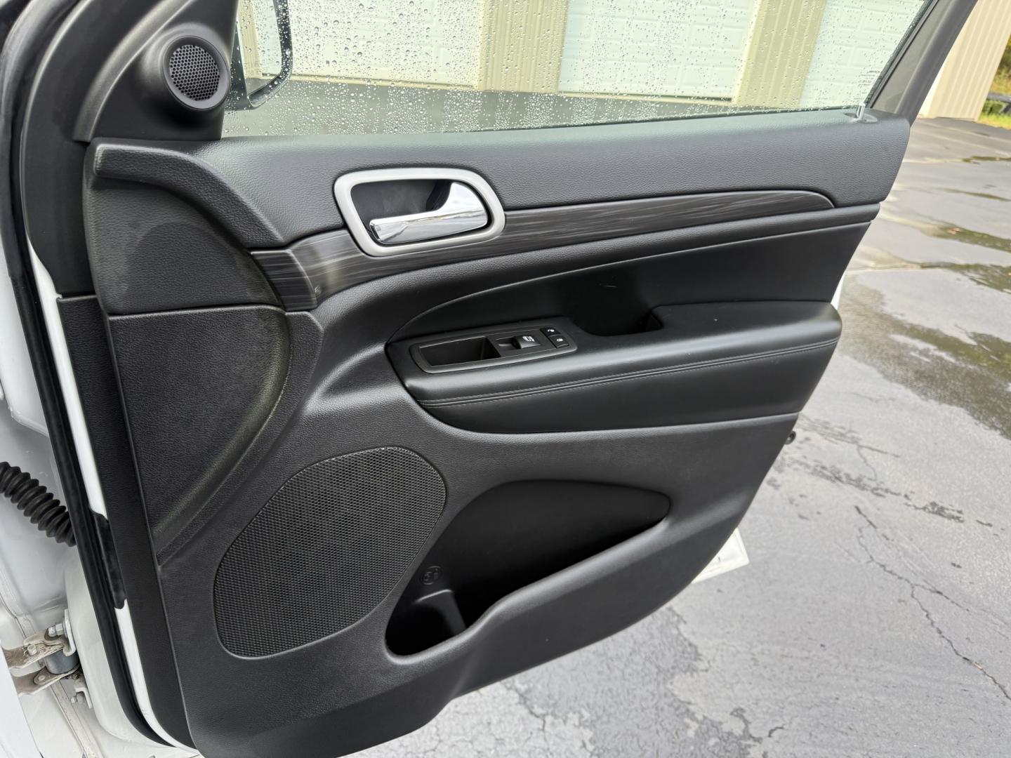 2022 White /Black Jeep Grand Cherokee Laredo X 4WD (1C4RJFAG1NC) with an 3.6L V6 DOHC 24V engine, Automatic transmission, located at 547 E. Main St., Orwell, OH, 44076, (440) 437-5893, 41.535435, -80.847855 - 2022 Jeep Grand Cherokee WK Laredo X 4WD – One-Owner, Fresh Tires, and Everyday Capability This 2022 Jeep Grand Cherokee Laredo X 4WD is the kind of midsize SUV most people actually use. Finished in Bright White Clear Coat on black 20" aluminum wheels, with LED daytime running lights and dusk-sen- Photo#45