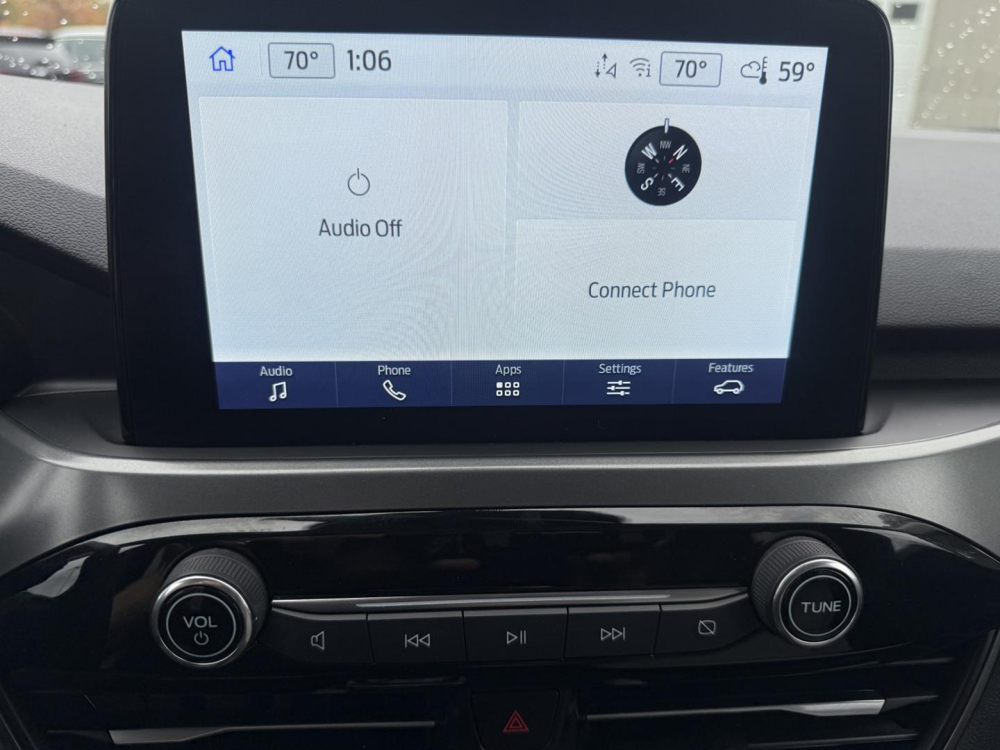 2024 Silver /Gray Ford Escape Active AWD (1FMCU9GN0RU) with an 1.5L I3 DOHC 16V TURBO engine, Automatic transmission, located at 547 E. Main St., Orwell, OH, 44076, (440) 437-5893, 41.535435, -80.847855 - 2024 Ford Escape Active AWD – One-Owner Compact Crossover with Fresh Tires This is a current-generation Escape with the practical details most buyers want. Finished in Iconic Silver Metallic on 17" alloy wheels, with full LED exterior lighting, it has a clean, modern look. One-owner Carfax histor- Photo#14