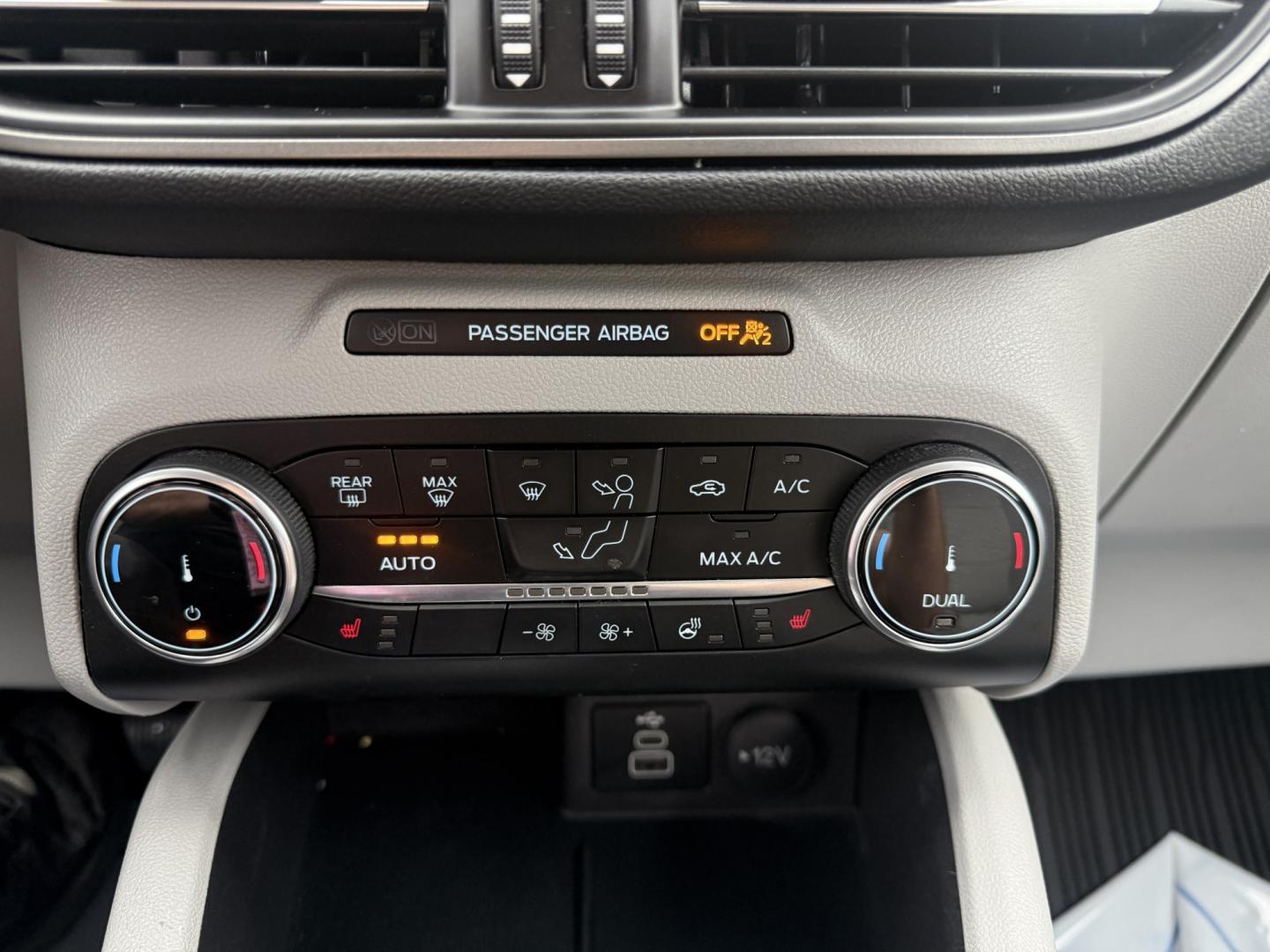 2024 Silver /Gray Ford Escape Active AWD (1FMCU9GN0RU) with an 1.5L I3 DOHC 16V TURBO engine, Automatic transmission, located at 547 E. Main St., Orwell, OH, 44076, (440) 437-5893, 41.535435, -80.847855 - 2024 Ford Escape Active AWD – One-Owner Compact Crossover with Fresh Tires This is a current-generation Escape with the practical details most buyers want. Finished in Iconic Silver Metallic on 17" alloy wheels, with full LED exterior lighting, it has a clean, modern look. One-owner Carfax histor- Photo#21