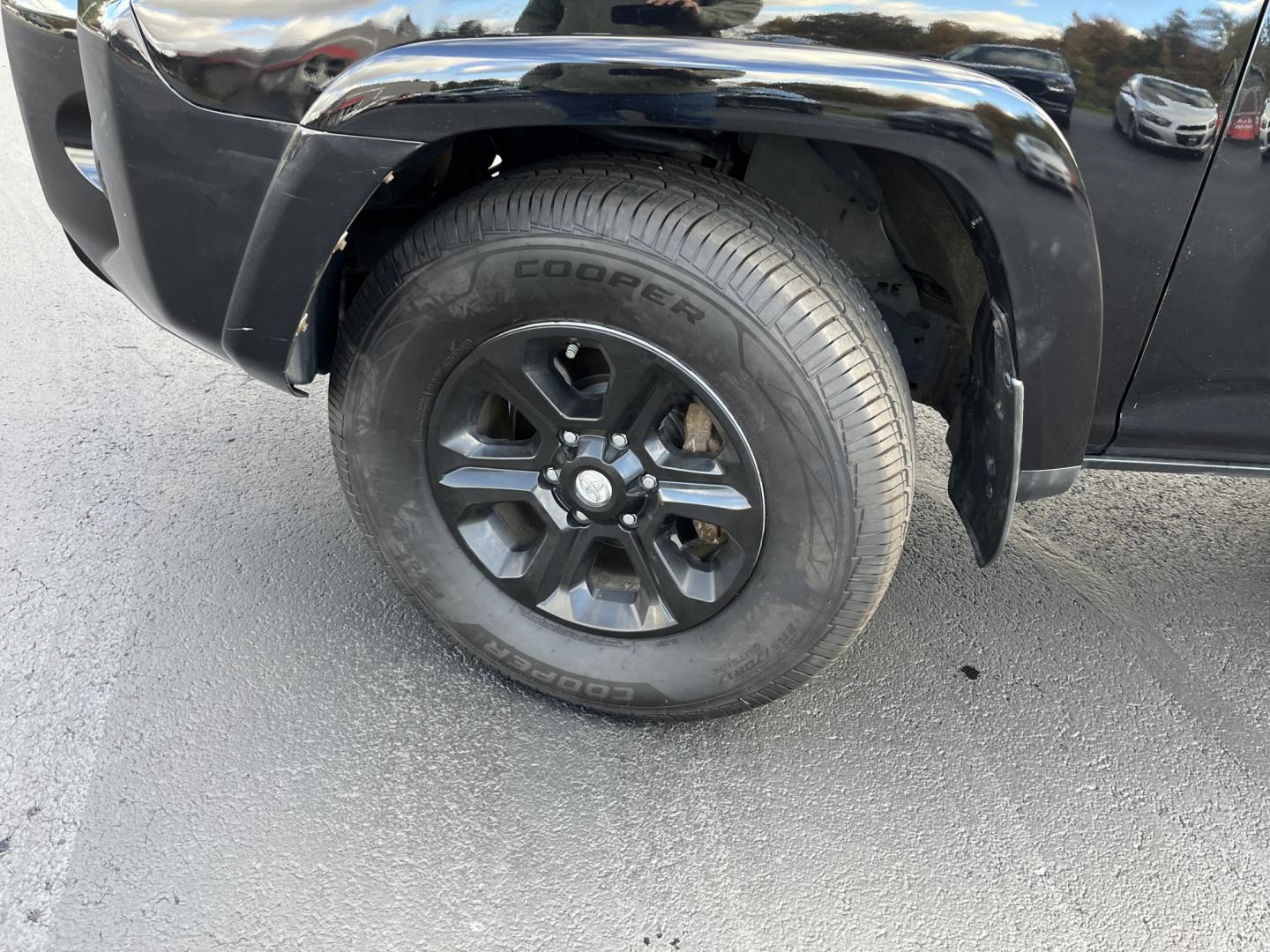 2016 Black /Black Toyota 4Runner SR5 4WD (JTEBU5JR9G5) with an 4.0L V6 DOHC 24V engine, Automatic transmission, located at 11115 Chardon Rd. , Chardon, OH, 44024, (440) 214-9705, 41.580246, -81.241943 - 2016 Toyota 4Runner SR5 Premium 4WD – Body-on-Frame Capability with a Third Row The 4Runner has stayed popular for a reason. This 2016 SR5 Premium 4WD is finished in Midnight Black Metallic and keeps the solid, upright look that still stands out from the crossover crowd. The 4.0L V6 and 5-speed a- Photo#12