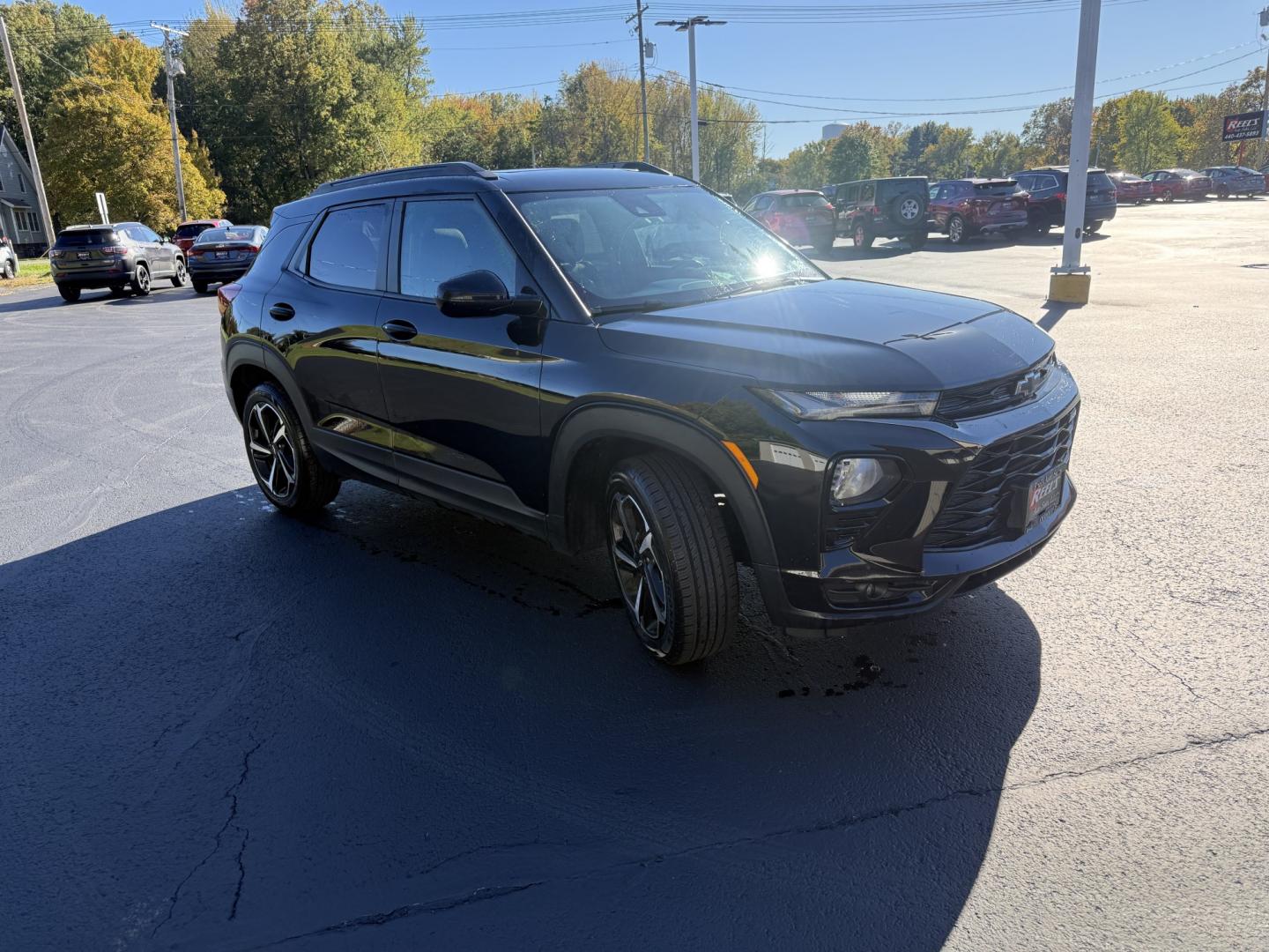 2023 Black /Black Chevrolet Trailblazer RS AWD (KL79MUSLXPB) with an 1.3L I3 DOHC 12V Turbo engine, Automatic transmission, located at 547 E. Main St., Orwell, OH, 44076, (440) 437-5893, 41.535435, -80.847855 - 2023 Chevrolet Trailblazer RS AWD – One-Owner, Fresh Tires and Brakes, Ready to Go This is a current Trailblazer with the practical details already handled. Finished in Mosaic Black Metallic on 18" aluminum wheels, with full LED exterior lighting and the RS appearance package, it has a sharper lo- Photo#2