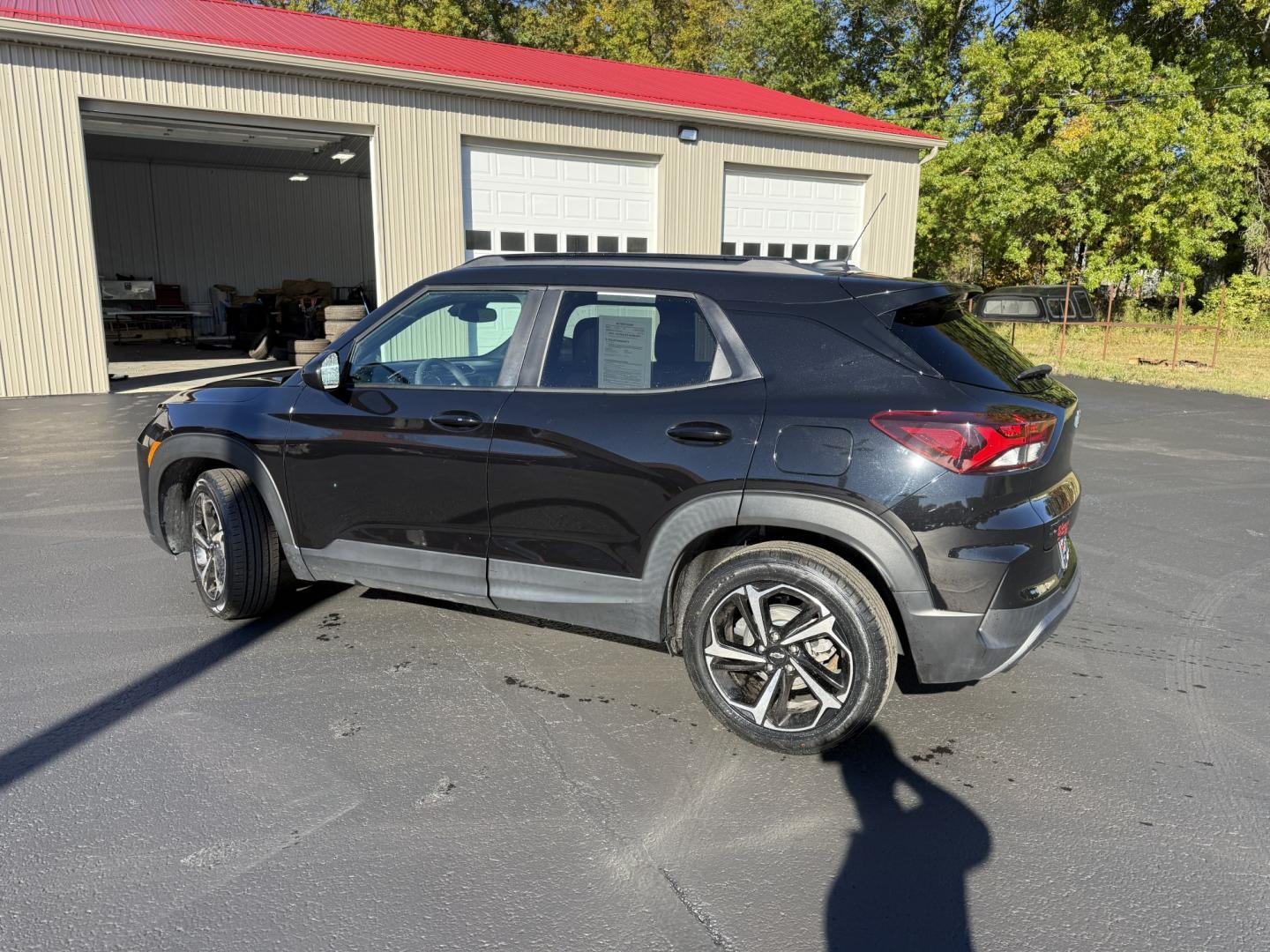 2023 Black /Black Chevrolet Trailblazer RS AWD (KL79MUSLXPB) with an 1.3L I3 DOHC 12V Turbo engine, Automatic transmission, located at 547 E. Main St., Orwell, OH, 44076, (440) 437-5893, 41.535435, -80.847855 - 2023 Chevrolet Trailblazer RS AWD – One-Owner, Fresh Tires and Brakes, Ready to Go This is a current Trailblazer with the practical details already handled. Finished in Mosaic Black Metallic on 18" aluminum wheels, with full LED exterior lighting and the RS appearance package, it has a sharper lo- Photo#35