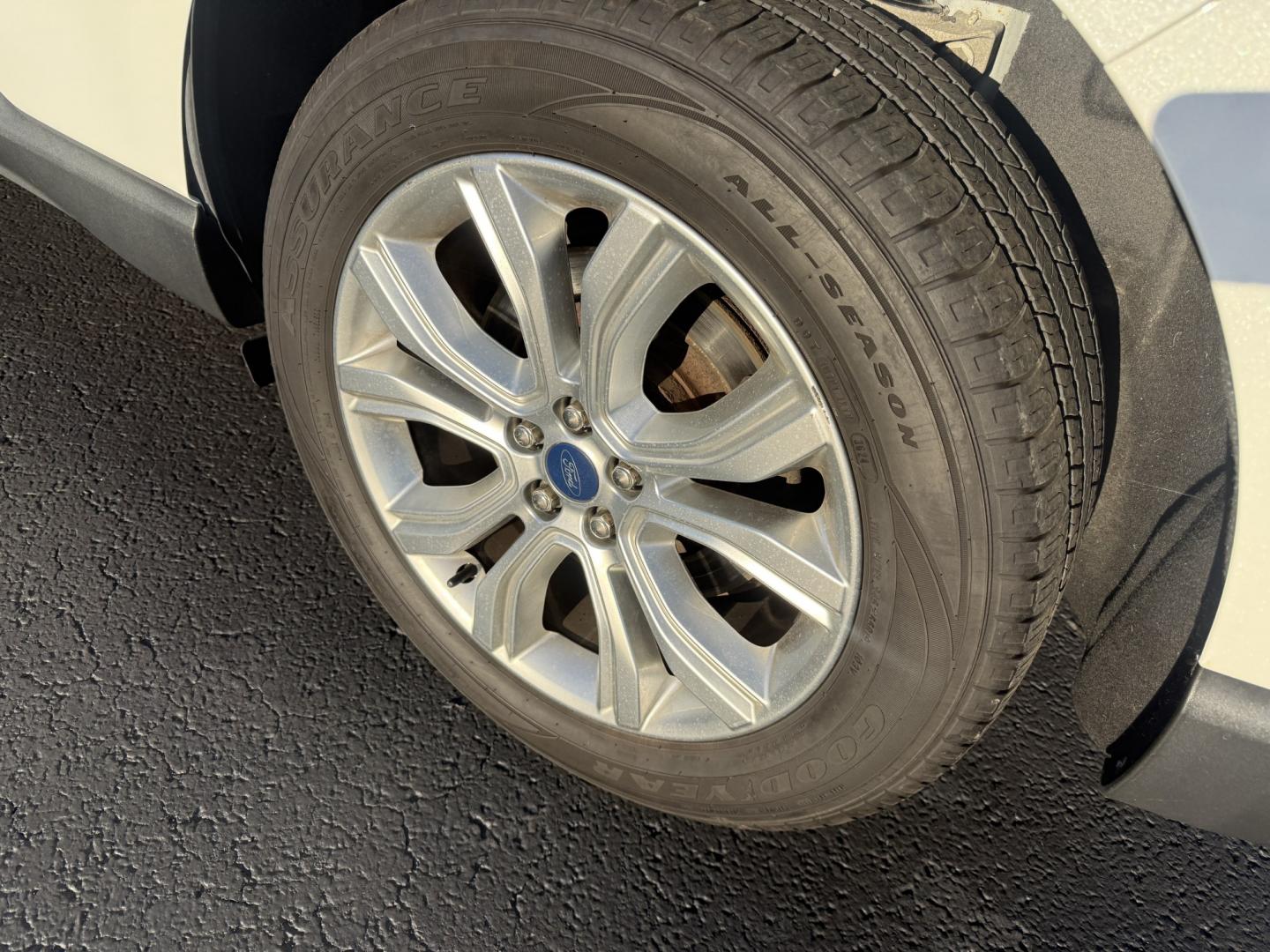2021 White /Black Ford Edge Titanium AWD (2FMPK4K92MB) with an 2.0L I4 DOHC 16V TURBO engine, Automatic transmission, located at 547 E. Main St., Orwell, OH, 44076, (440) 437-5893, 41.535435, -80.847855- Photo#39