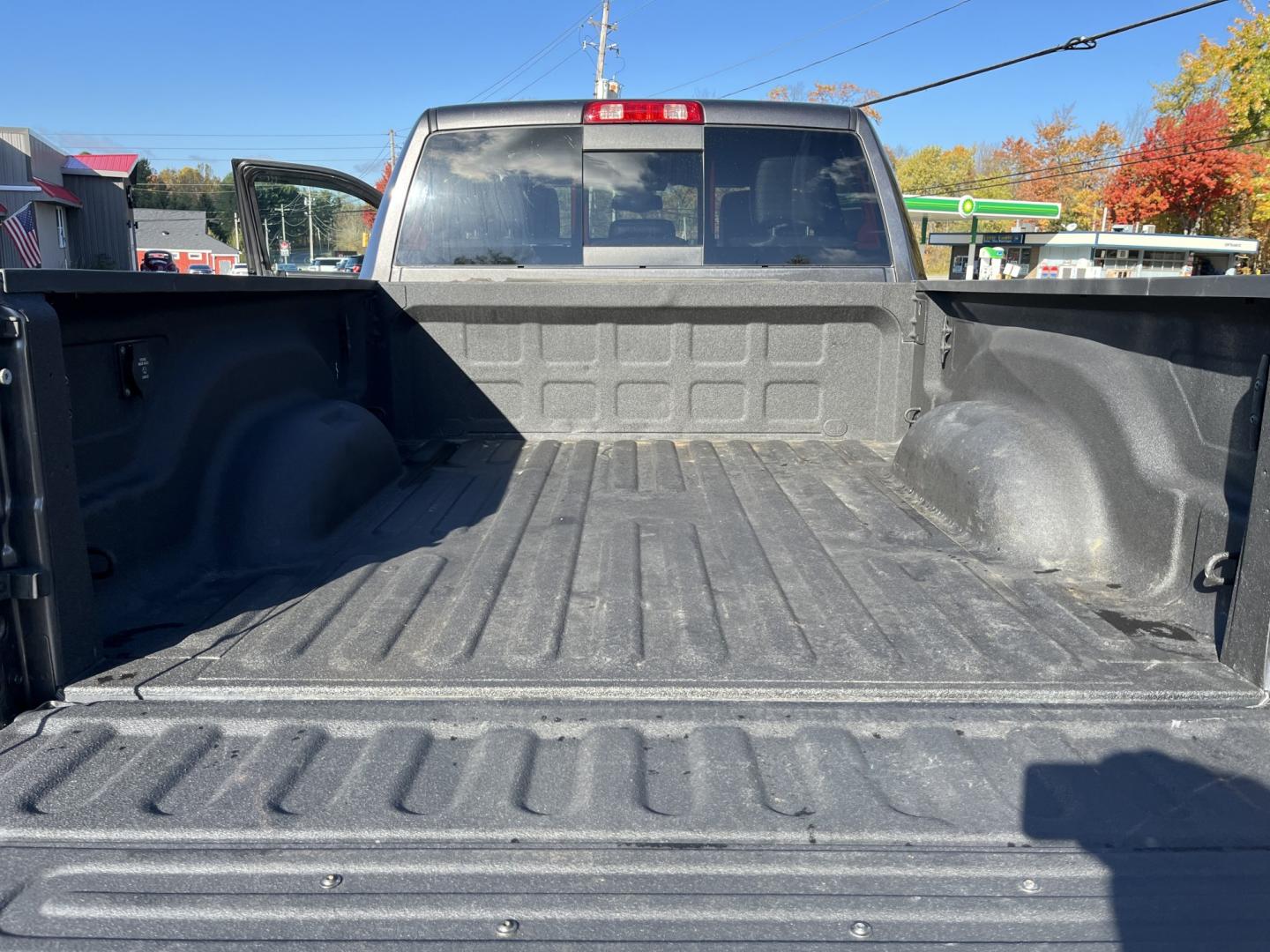 2022 Gray /Black Ram 2500 Limited Crew Cab SWB 4WD (3C6UR5SLXNG) with an 6.7L L6 OHV 24V TURBO DIESEL engine, 6A transmission, located at 11115 Chardon Rd. , Chardon, OH, 44024, (440) 214-9705, 41.580246, -81.241943 - 2022 Ram 2500 Limited Night Crew Cab 4WD – One-Owner Cummins with Serious Towing Capacity This is a high-trim heavy-duty truck that still looks the part. Finished in Granite Crystal Metallic Clear Coat with the Limited Night package and 20" aluminum wheels, full LED exterior lighting, and power r- Photo#14