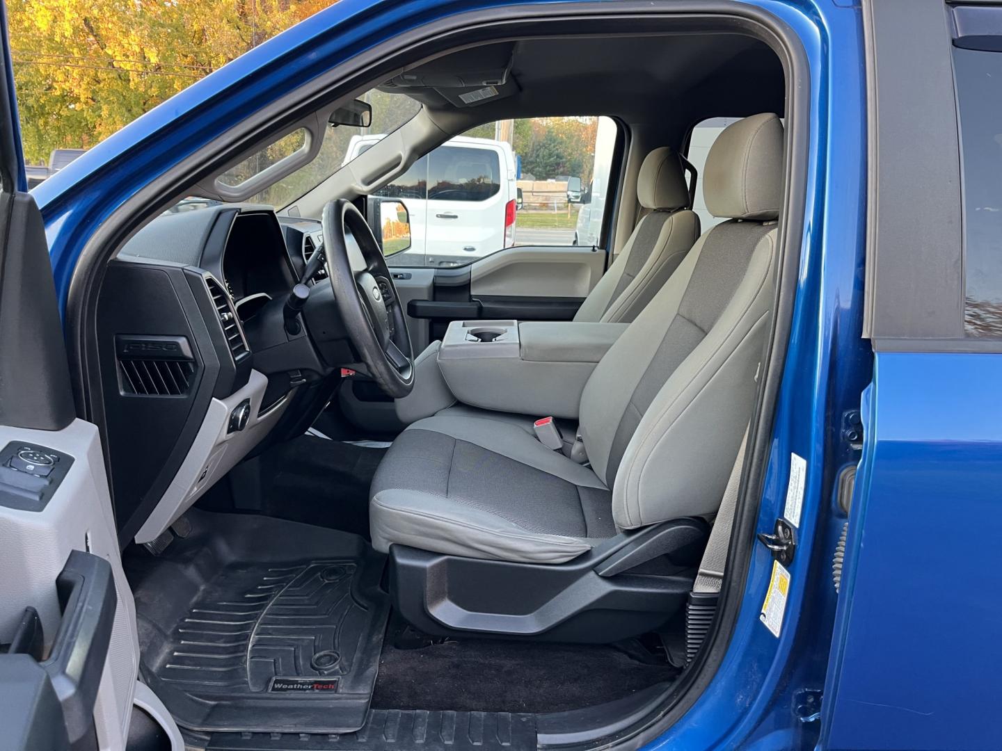 2017 Blue /Gray Ford F-150 XL SuperCrew 5.5-ft. Bed 4WD (1FTEW1EP4HF) with an 2.7L V6 DOHC 24V TWIN TURBO engine, Automatic transmission, located at 11115 Chardon Rd. , Chardon, OH, 44024, (440) 214-9705, 41.580246, -81.241943- Photo#17
