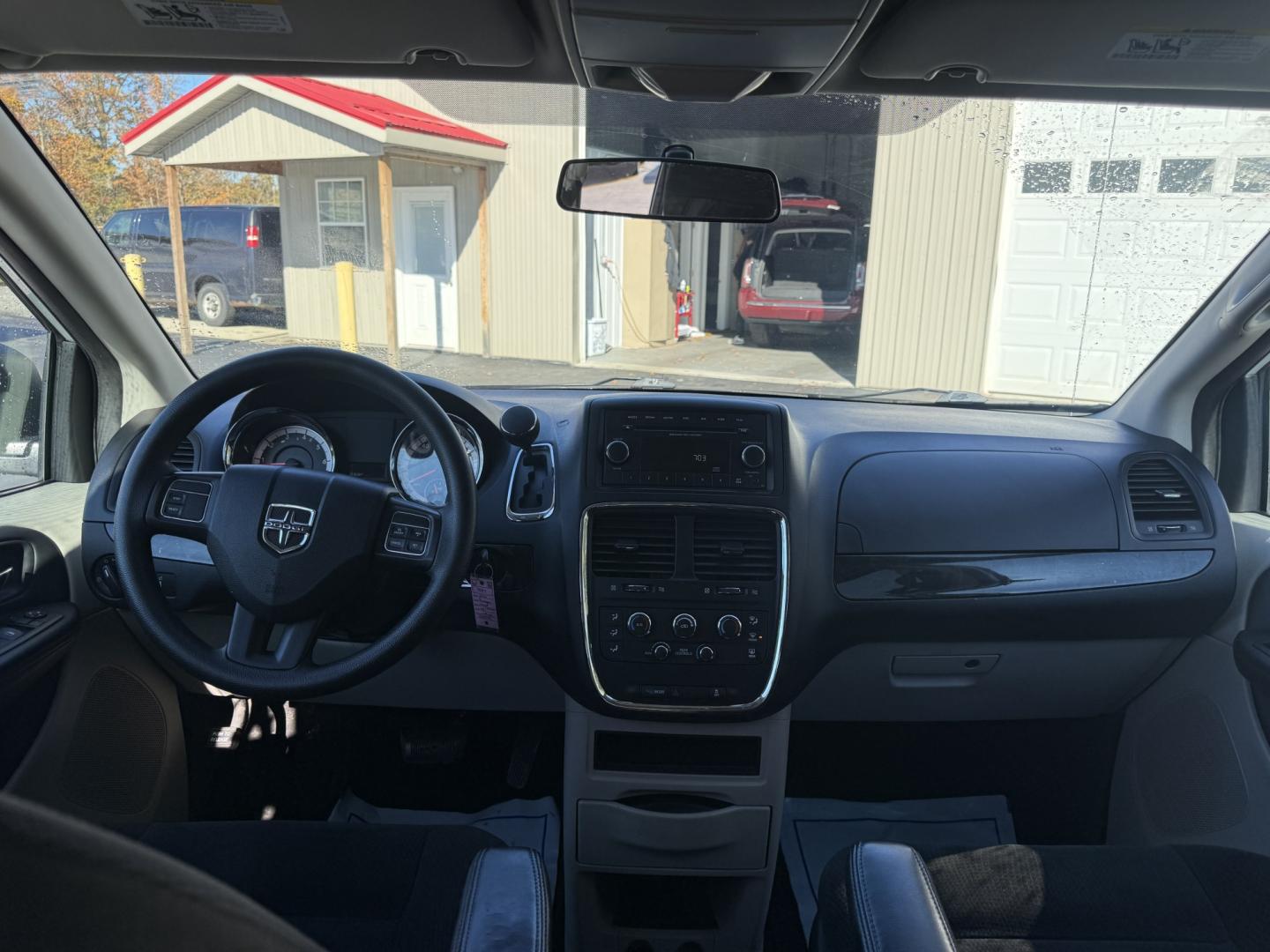 2016 White /Black Dodge Grand Caravan SE (2C4RDGBG7GR) with an 3.6L V6 DOHC 24V engine, Automatic transmission, located at 547 E. Main St., Orwell, OH, 44076, (440) 437-5893, 41.535435, -80.847855 - 2016 Dodge Grand Caravan SE – One-Owner with Stow N Go Seating This 2016 Dodge Grand Caravan SE is finished in Bright White Clear Coat with daytime running lights. One-owner Carfax history keeps the story simple .The 3.6L Pentastar V6 and 6-speed automatic deliver reliable everyday power with a s- Photo#17