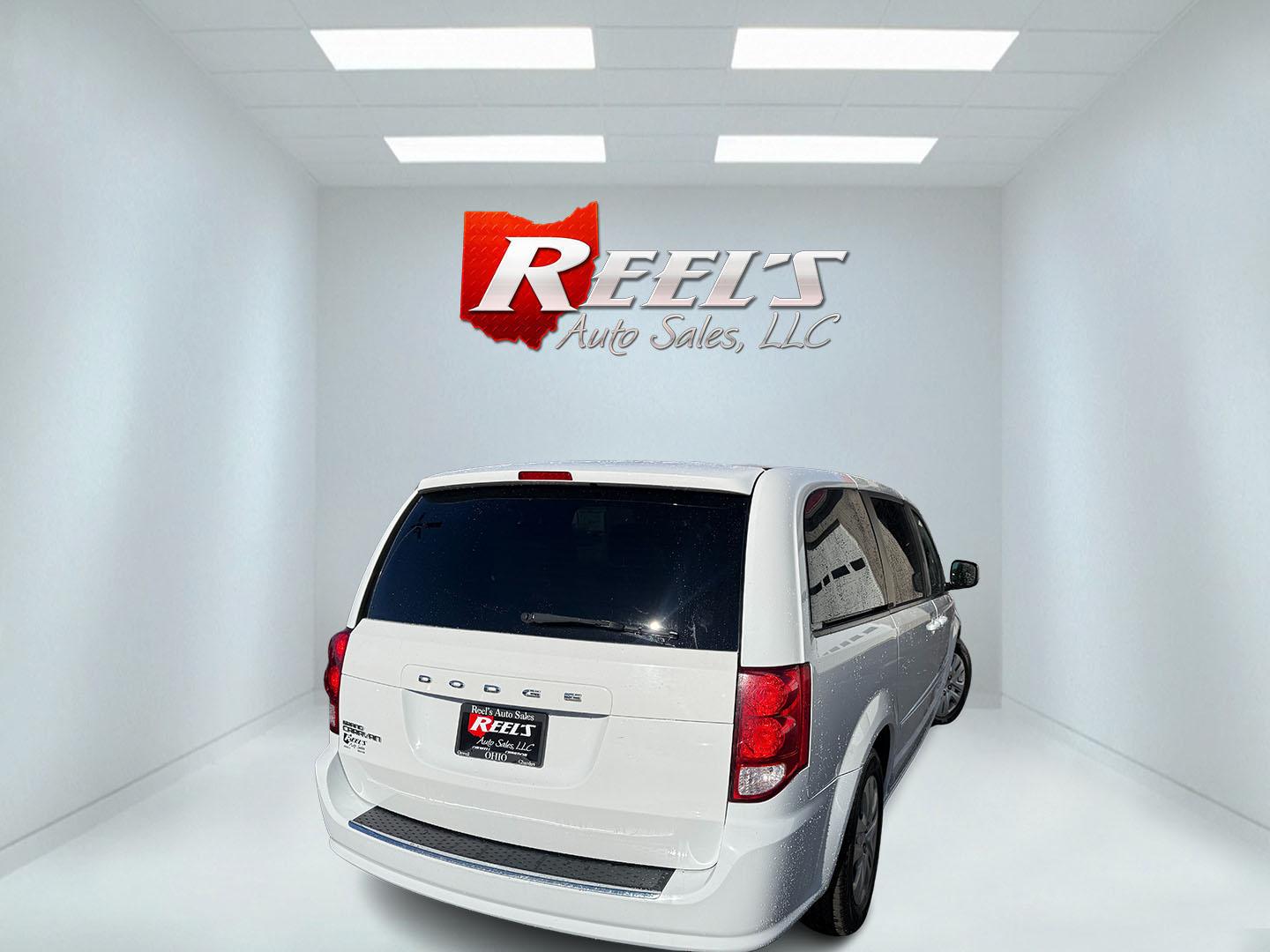 2016 White /Black Dodge Grand Caravan SE (2C4RDGBG7GR) with an 3.6L V6 DOHC 24V engine, Automatic transmission, located at 547 E. Main St., Orwell, OH, 44076, (440) 437-5893, 41.535435, -80.847855 - 2016 Dodge Grand Caravan SE – One-Owner with Stow N Go Seating This 2016 Dodge Grand Caravan SE is finished in Bright White Clear Coat with daytime running lights. One-owner Carfax history keeps the story simple .The 3.6L Pentastar V6 and 6-speed automatic deliver reliable everyday power with a s- Photo#22