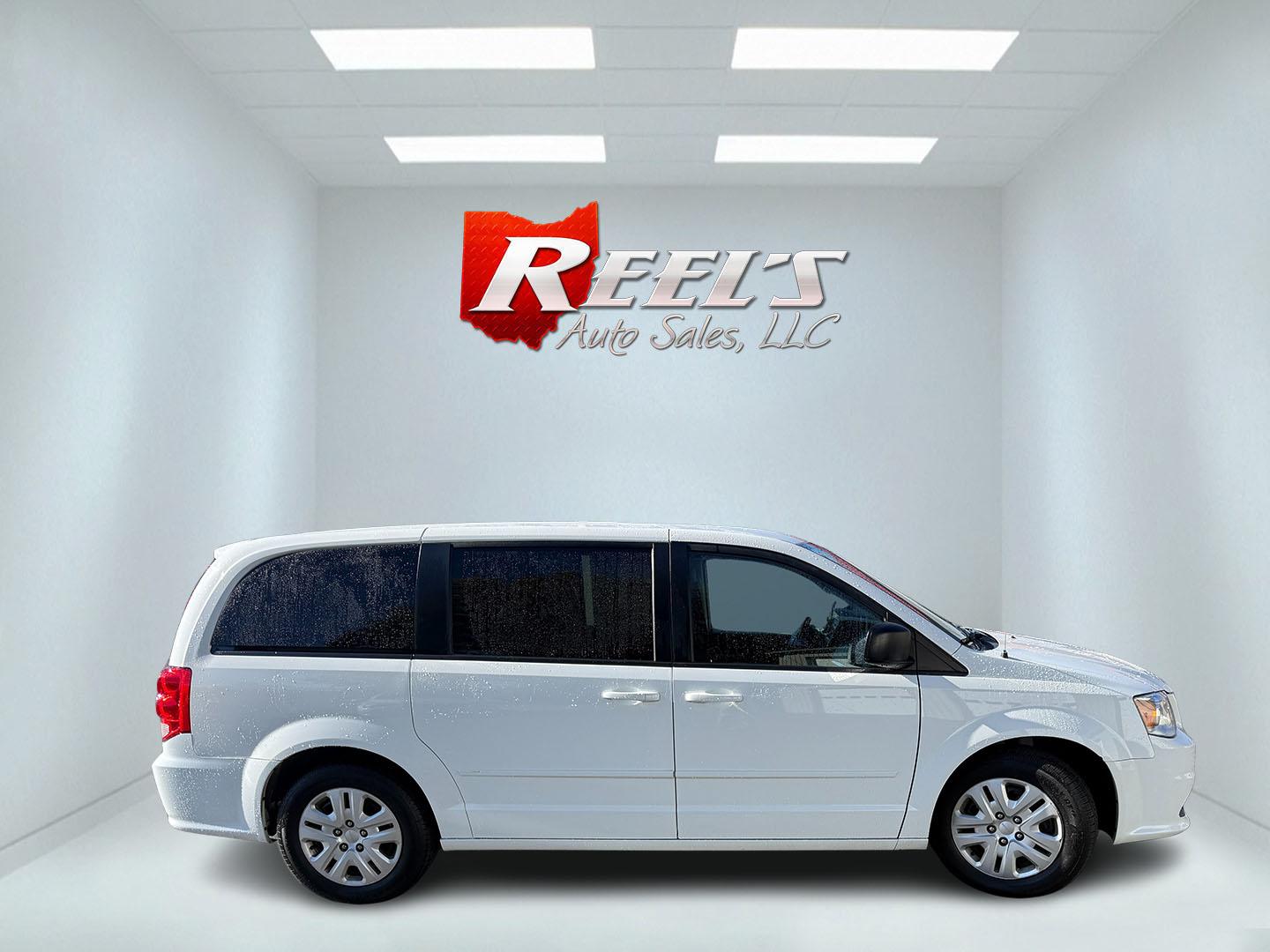 2016 White /Black Dodge Grand Caravan SE (2C4RDGBG7GR) with an 3.6L V6 DOHC 24V engine, Automatic transmission, located at 547 E. Main St., Orwell, OH, 44076, (440) 437-5893, 41.535435, -80.847855 - 2016 Dodge Grand Caravan SE – One-Owner with Stow N Go Seating This 2016 Dodge Grand Caravan SE is finished in Bright White Clear Coat with daytime running lights. One-owner Carfax history keeps the story simple .The 3.6L Pentastar V6 and 6-speed automatic deliver reliable everyday power with a s- Photo#20