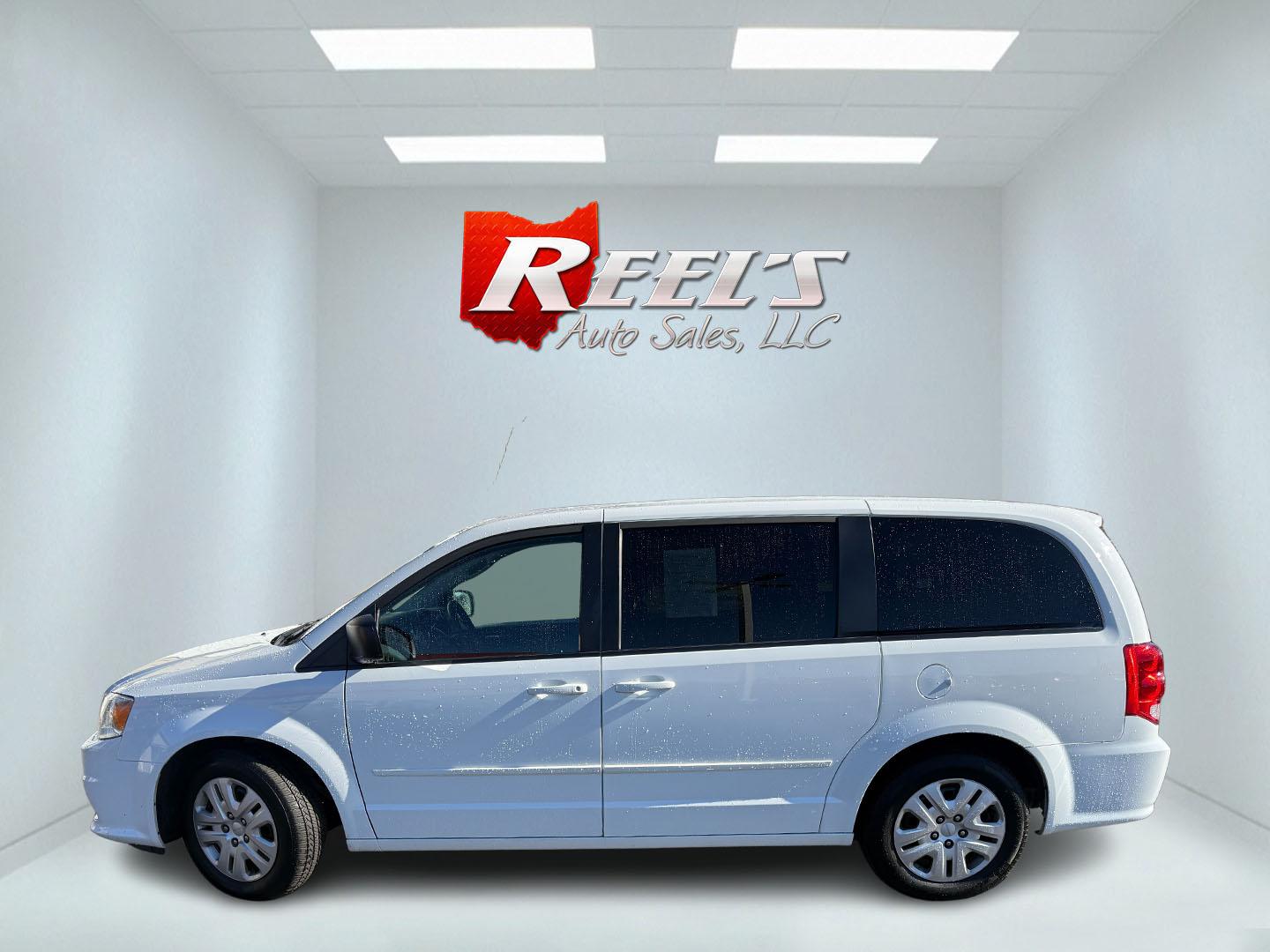 2016 White /Black Dodge Grand Caravan SE (2C4RDGBG7GR) with an 3.6L V6 DOHC 24V engine, Automatic transmission, located at 547 E. Main St., Orwell, OH, 44076, (440) 437-5893, 41.535435, -80.847855 - 2016 Dodge Grand Caravan SE – One-Owner with Stow N Go Seating This 2016 Dodge Grand Caravan SE is finished in Bright White Clear Coat with daytime running lights. One-owner Carfax history keeps the story simple .The 3.6L Pentastar V6 and 6-speed automatic deliver reliable everyday power with a s- Photo#26
