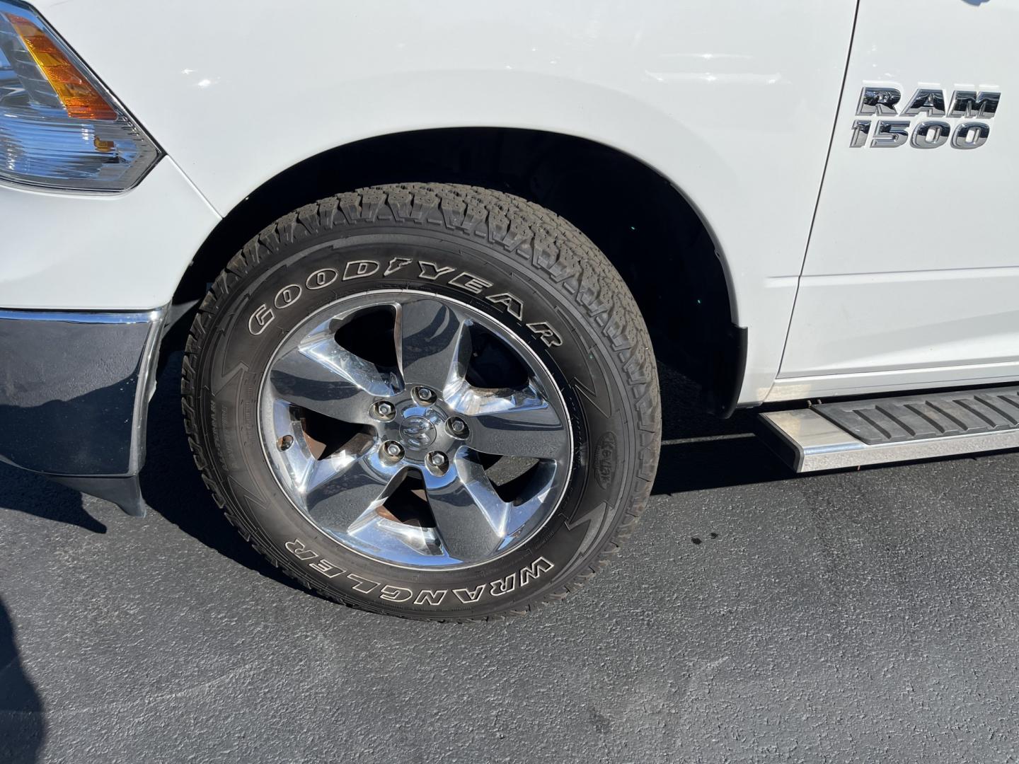 2017 White /Gray Ram 1500 Big Horn Crew Cab SWB 4WD (1C6RR7LG1HS) with an 3.6L V6 DOHC 24V FFV engine, Automatic transmission, located at 11115 Chardon Rd. , Chardon, OH, 44024, (440) 214-9705, 41.580246, -81.241943 - 2017 Ram 1500 Big Horn Crew Cab 4WD – Practical V6 with Heated Seats and Chrome Wheels This 2017 Ram 1500 Big Horn Crew Cab 4WD is finished in Bright White on 20" chrome wheels, with daytime running lights and dusk-sensing headlights. It has a clean, straightforward look. The 3.6L Pentastar V6 an- Photo#12
