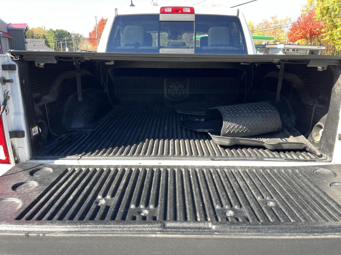 2017 White /Gray Ram 1500 Big Horn Crew Cab SWB 4WD (1C6RR7LG1HS) with an 3.6L V6 DOHC 24V FFV engine, Automatic transmission, located at 11115 Chardon Rd. , Chardon, OH, 44024, (440) 214-9705, 41.580246, -81.241943 - 2017 Ram 1500 Big Horn Crew Cab 4WD – Practical V6 with Heated Seats and Chrome Wheels This 2017 Ram 1500 Big Horn Crew Cab 4WD is finished in Bright White on 20" chrome wheels, with daytime running lights and dusk-sensing headlights. It has a clean, straightforward look. The 3.6L Pentastar V6 an- Photo#14