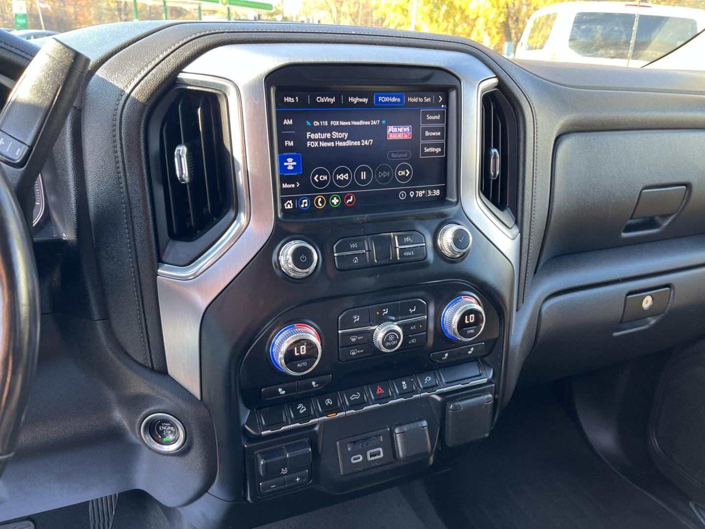 2020 Blue /Black GMC Sierra 1500 SLE Crew Cab Short Box 4WD (3GTU9BED1LG) with an 5.3L V8 OHV 16V engine, Automatic transmission, located at 547 E. Main St., Orwell, OH, 44076, (440) 437-5893, 41.535435, -80.847855- Photo#25