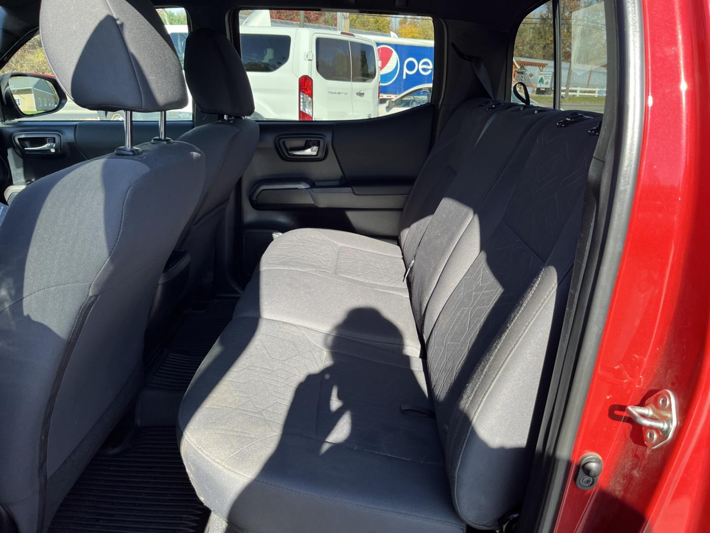 2018 Toyota Tacoma SR5 Double Cab Super Long Bed V6 6AT 4WD (5TFDZ5BN5JX) with an 3.6L V6 DOHC 24V engine, 6A transmission, located at 547 E. Main St., Orwell, OH, 44076, (440) 437-5893, 41.535435, -80.847855- Photo#30