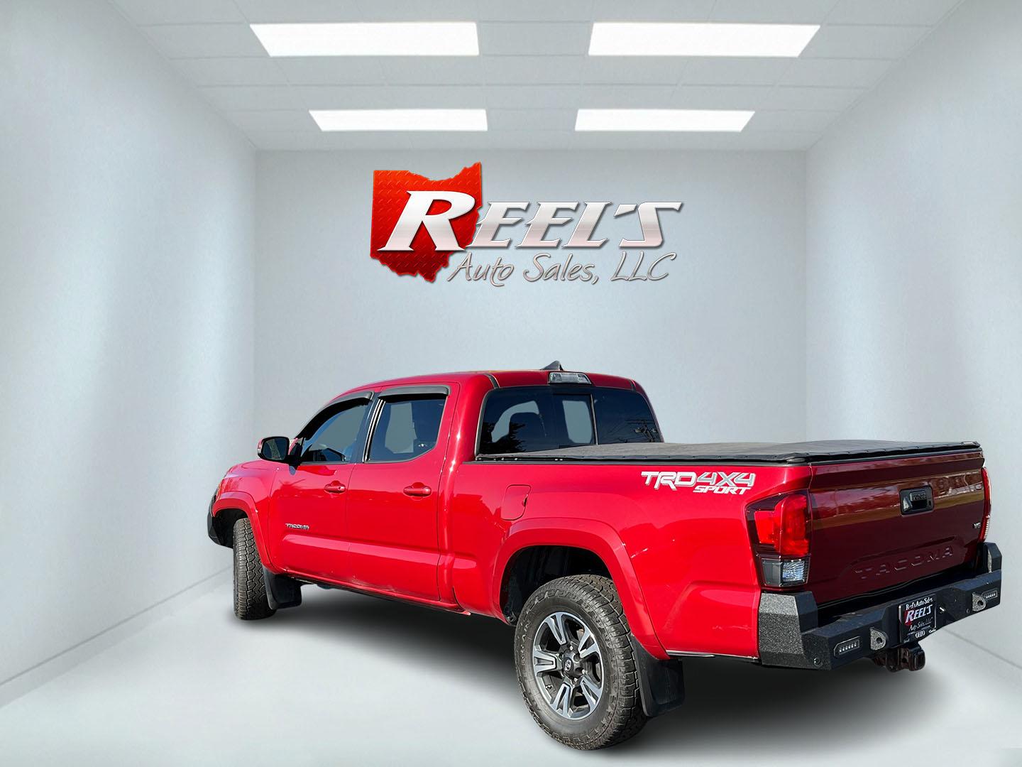 2018 Toyota Tacoma SR5 Double Cab Super Long Bed V6 6AT 4WD (5TFDZ5BN5JX) with an 3.6L V6 DOHC 24V engine, 6A transmission, located at 547 E. Main St., Orwell, OH, 44076, (440) 437-5893, 41.535435, -80.847855- Photo#9