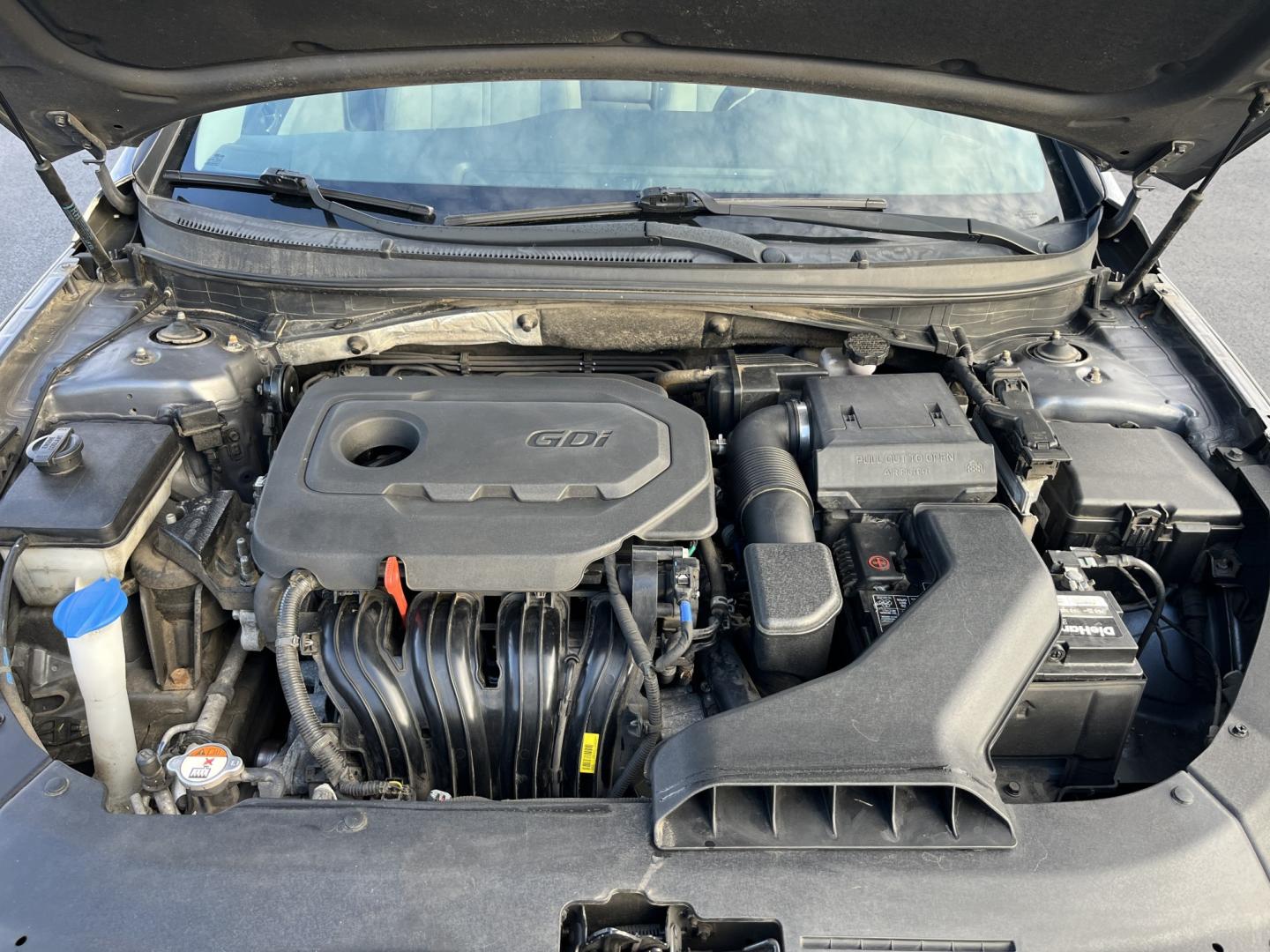 2018 Hyundai Sonata SE (5NPE24AF1JH) with an 2.4L L4 DOHC 16V engine, 7A transmission, located at 547 E. Main St., Orwell, OH, 44076, (440) 437-5893, 41.535435, -80.847855- Photo#13