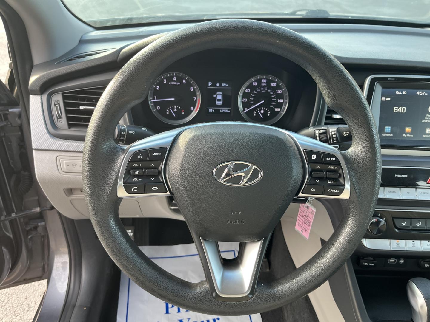 2018 Hyundai Sonata SE (5NPE24AF1JH) with an 2.4L L4 DOHC 16V engine, 7A transmission, located at 547 E. Main St., Orwell, OH, 44076, (440) 437-5893, 41.535435, -80.847855- Photo#20