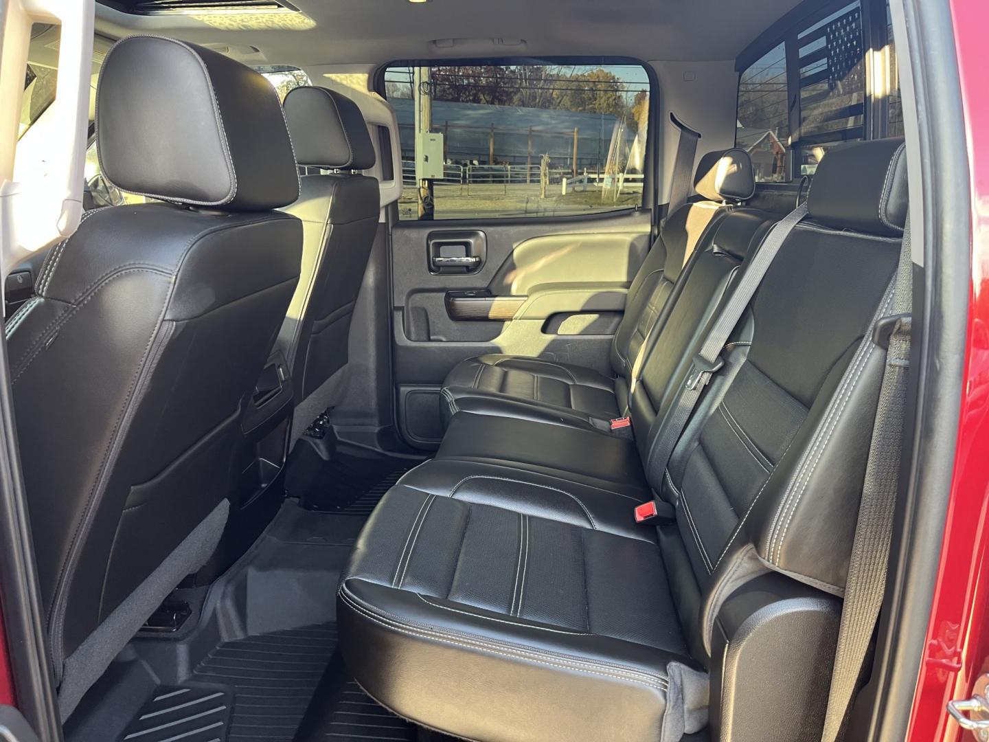2018 GMC Sierra 1500 Denali Crew Cab Long Box 4WD (3GTU2PEJ9JG) with an 6.2L V8 OHV 16V engine, 6A transmission, located at 547 E. Main St., Orwell, OH, 44076, (440) 437-5893, 41.535435, -80.847855- Photo#30