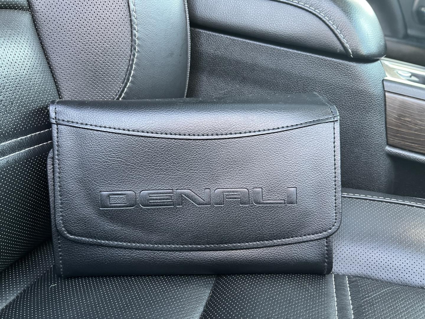 2018 GMC Sierra 1500 Denali Crew Cab Long Box 4WD (3GTU2PEJ9JG) with an 6.2L V8 OHV 16V engine, 6A transmission, located at 547 E. Main St., Orwell, OH, 44076, (440) 437-5893, 41.535435, -80.847855- Photo#37